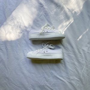 Rocket Dog white sneakers